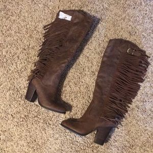 Carlos Santana boots